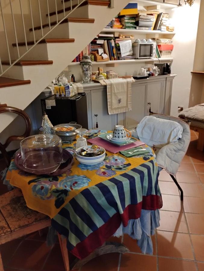 Il Cortiletto Bed & Breakfast Quartiano Exterior photo