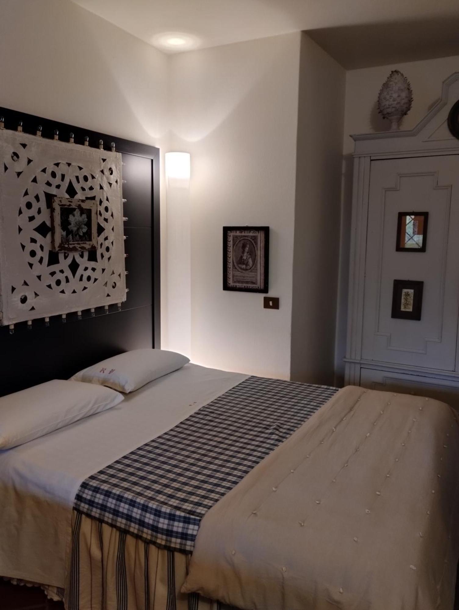 Il Cortiletto Bed & Breakfast Quartiano Exterior photo