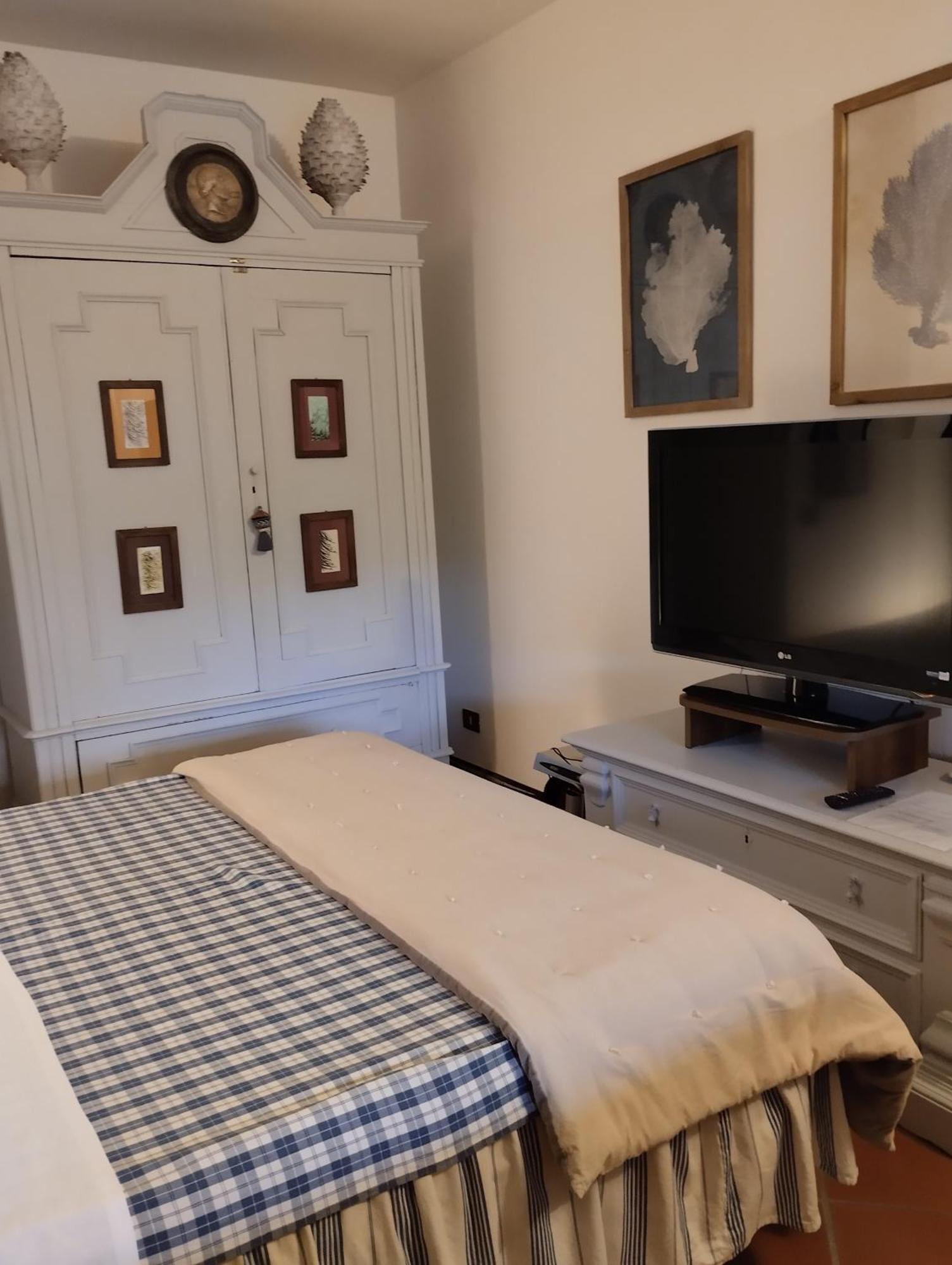 Il Cortiletto Bed & Breakfast Quartiano Exterior photo